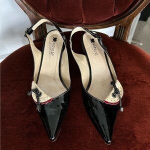 Black patent kitten heels